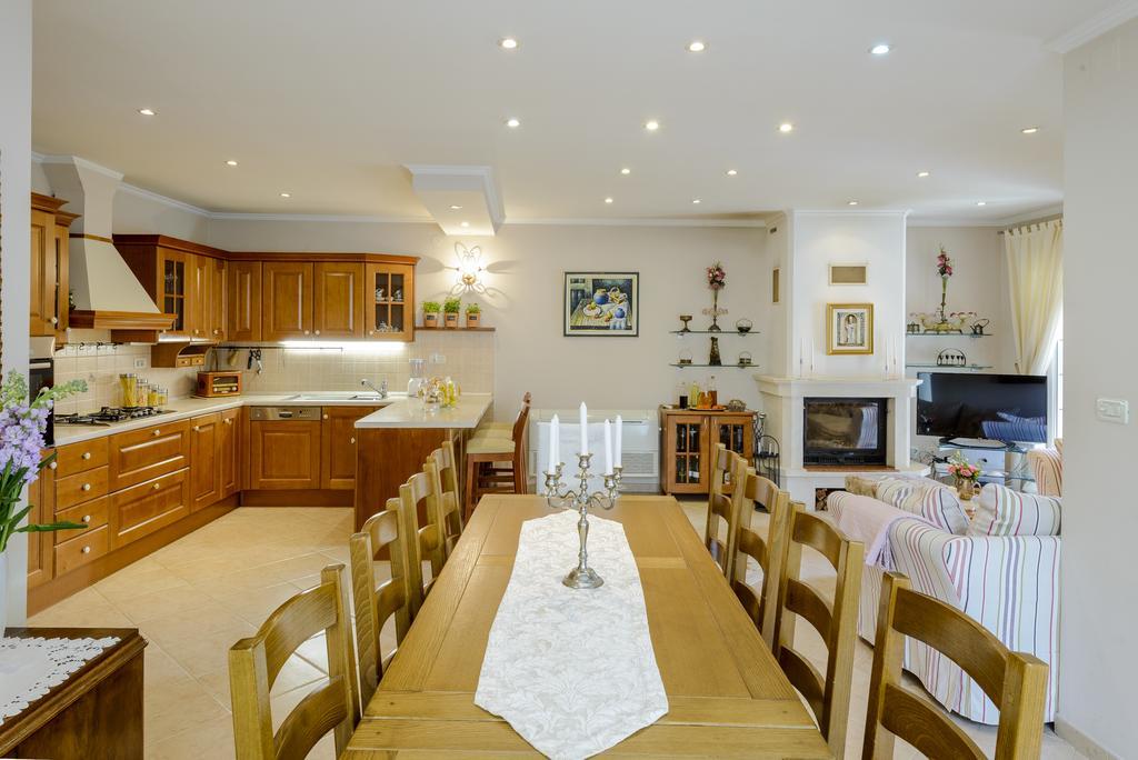 Superior Stunning Apartment Gravosa With A Free Parking Dubrovnik Exterior photo